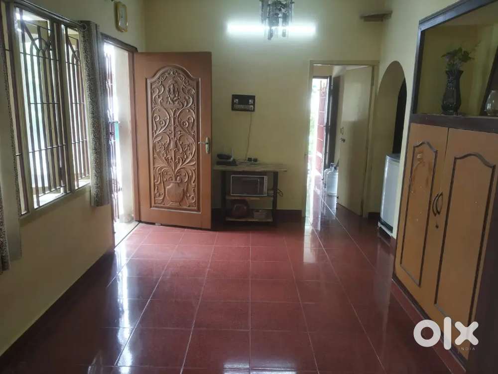2bhk Independent house for rent in valasaravakkam