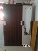 Very good condition wardrobe 3 door only 4 month old
