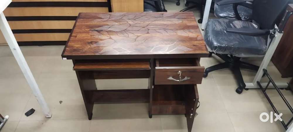 New computer table for Rs 3300 with storage and keyboard.