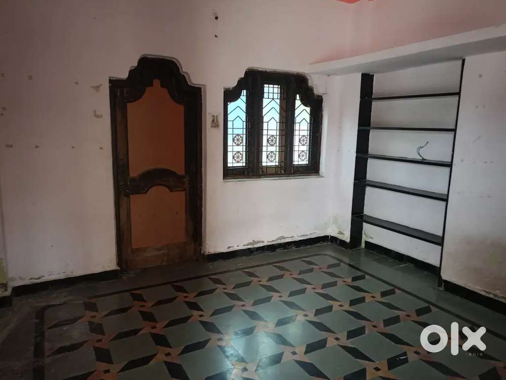 One room kitchen available on rent