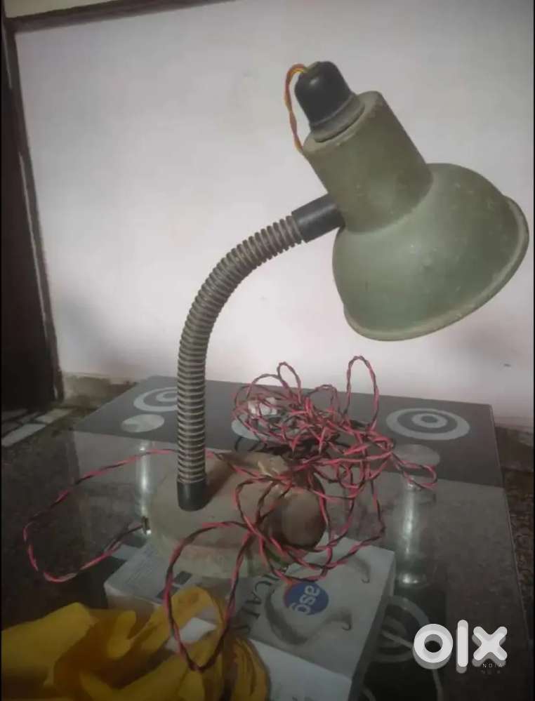 Long wire Study Lamp at fixed price लोहा लाठ