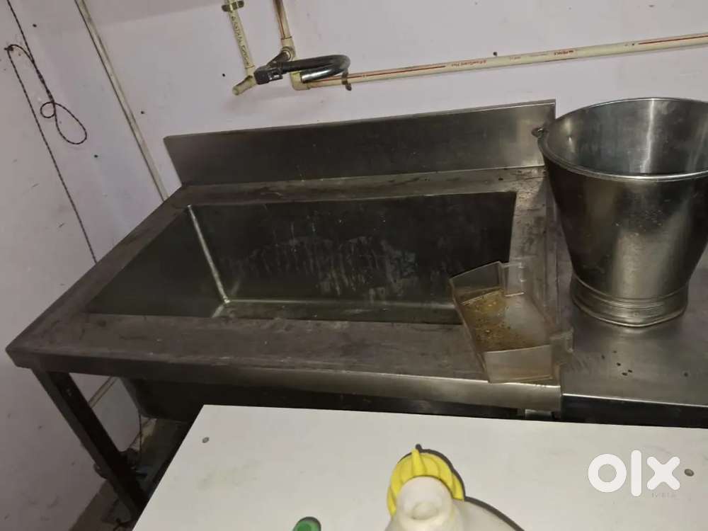 Chinese counter, chair table, Segdi, sink, exhaust fan