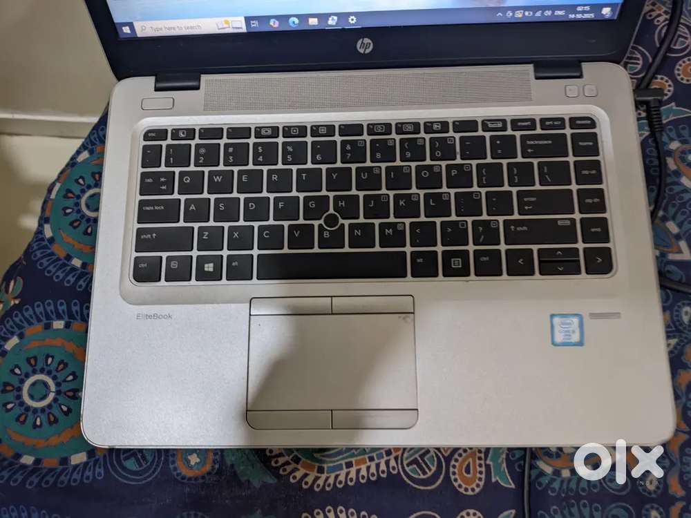 Hp , fix price , 8GB , 256 GB , i5 6th gen
