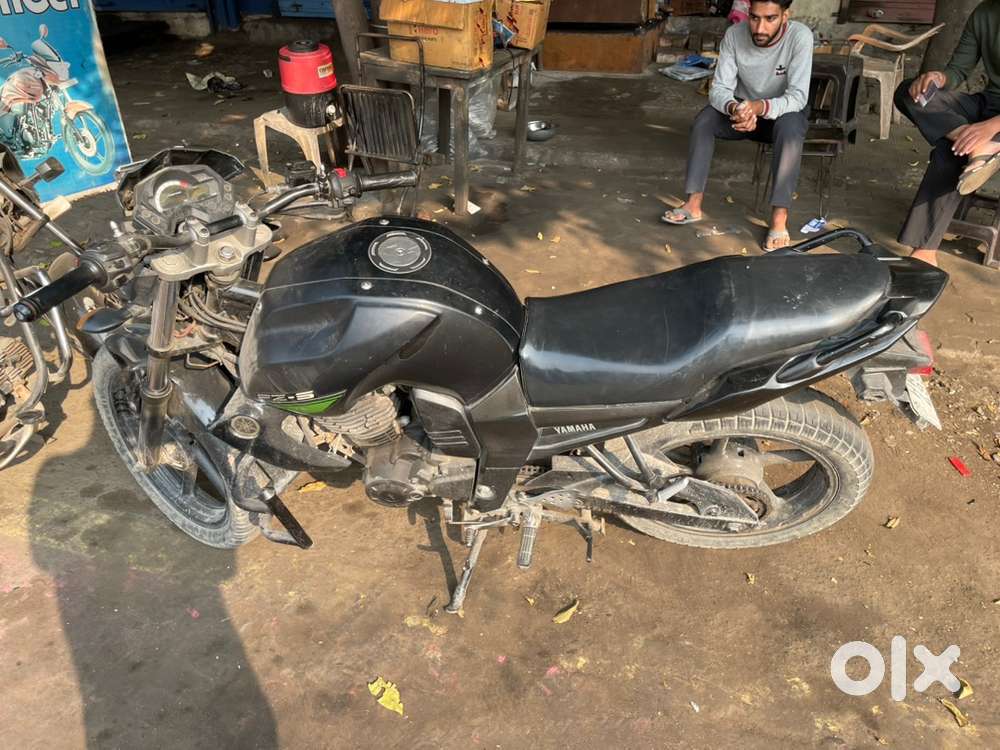 Saaf bike ha koi dikkat nahi ha rc all docoments ha