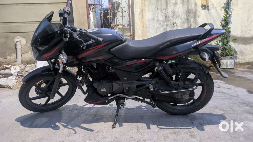 Pulsar 150 Bs4