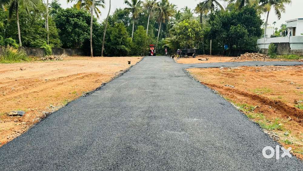 5 cent land for sale at arimbur