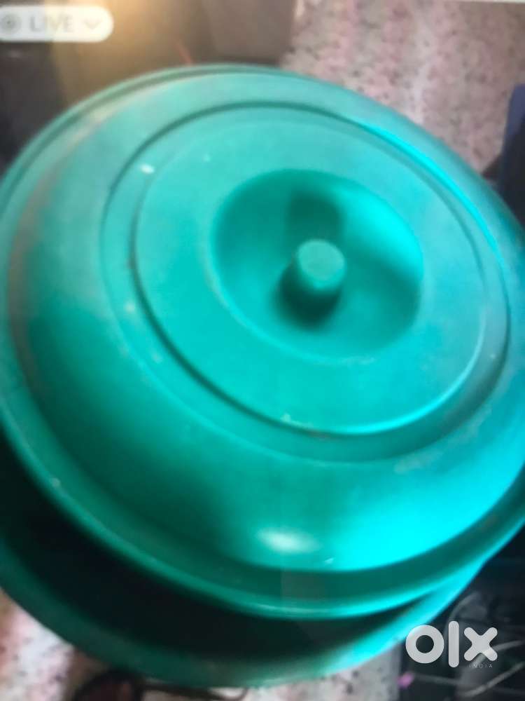 Big storage bucket with lid