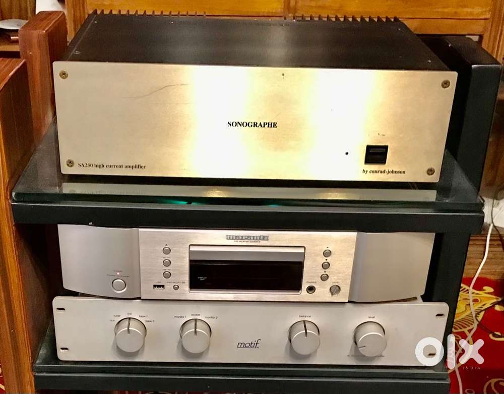 Conrod Johnson power and pre amplifier