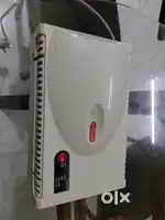 ​V-Guard VG 400 Voltage Stabilizer for 1.5 Ton AC