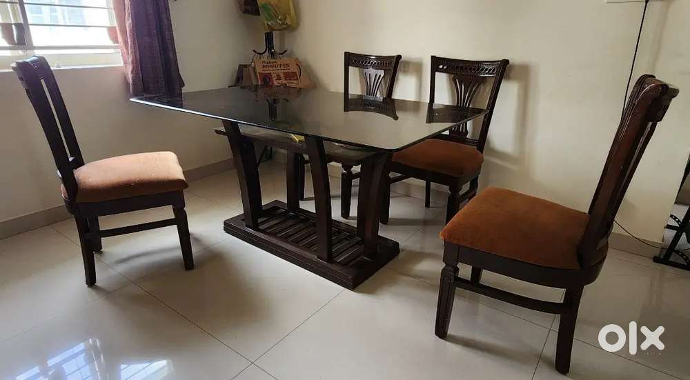 Elegant Wooden Glass-Top Dining Table with 4 Cushioned Chairs