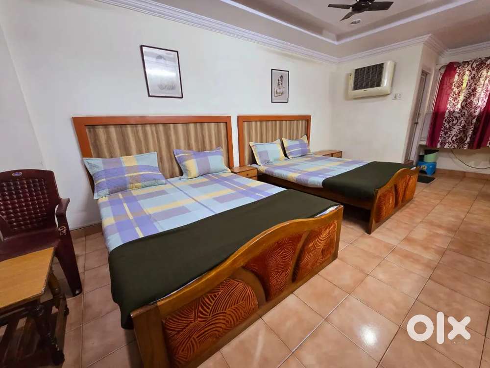 Guesthouse near Jagadamba theatre for rent