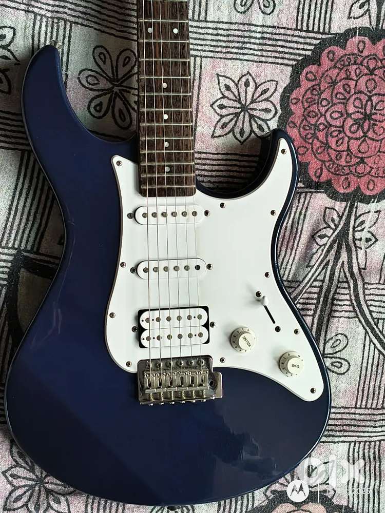 Electric guitar for sale