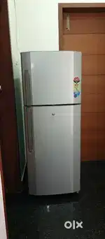 SMSUNG DIUBLE DOOR FRIDGE