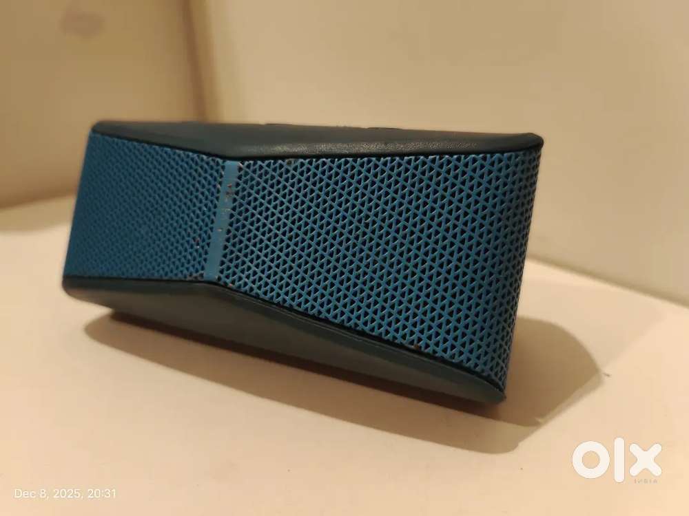 Logitech X300 Bluetooth Speaker