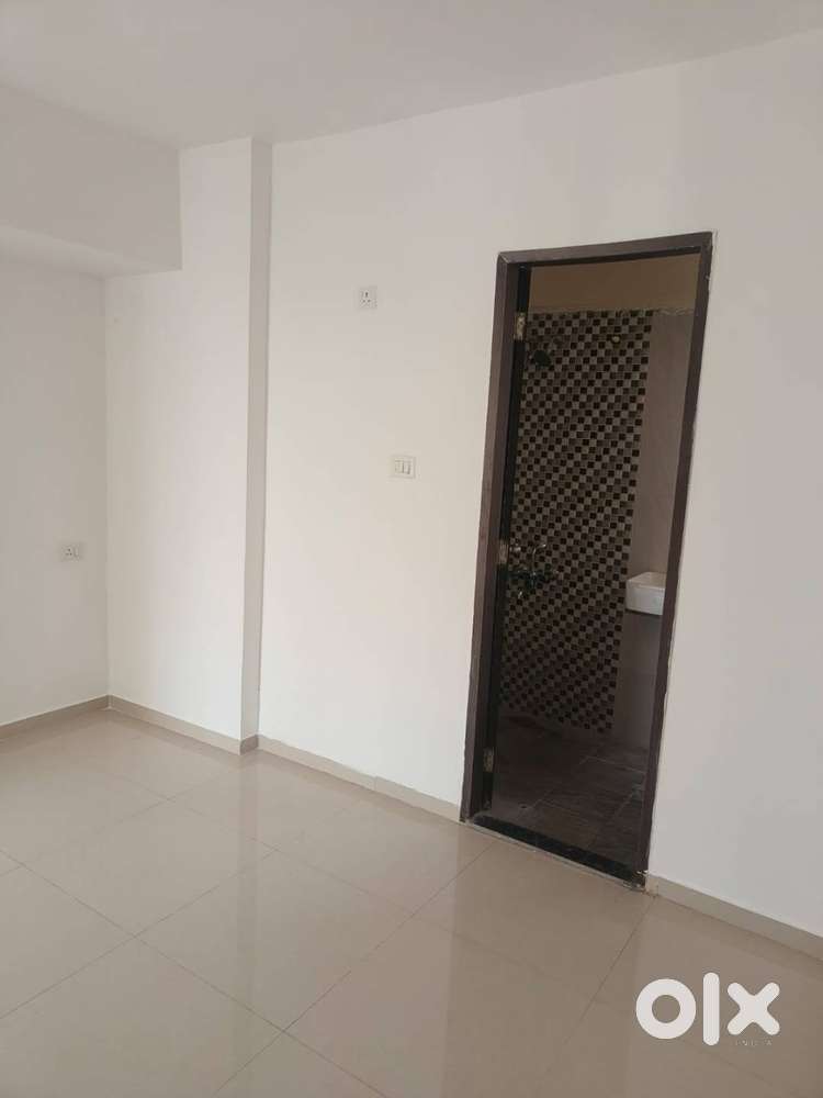 Majestique Magnum 2Bhk flat for rent 14k in Pisoli