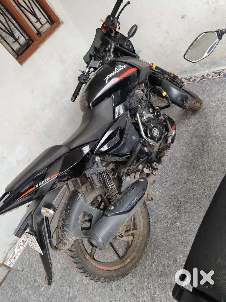 Pulser 125 cc