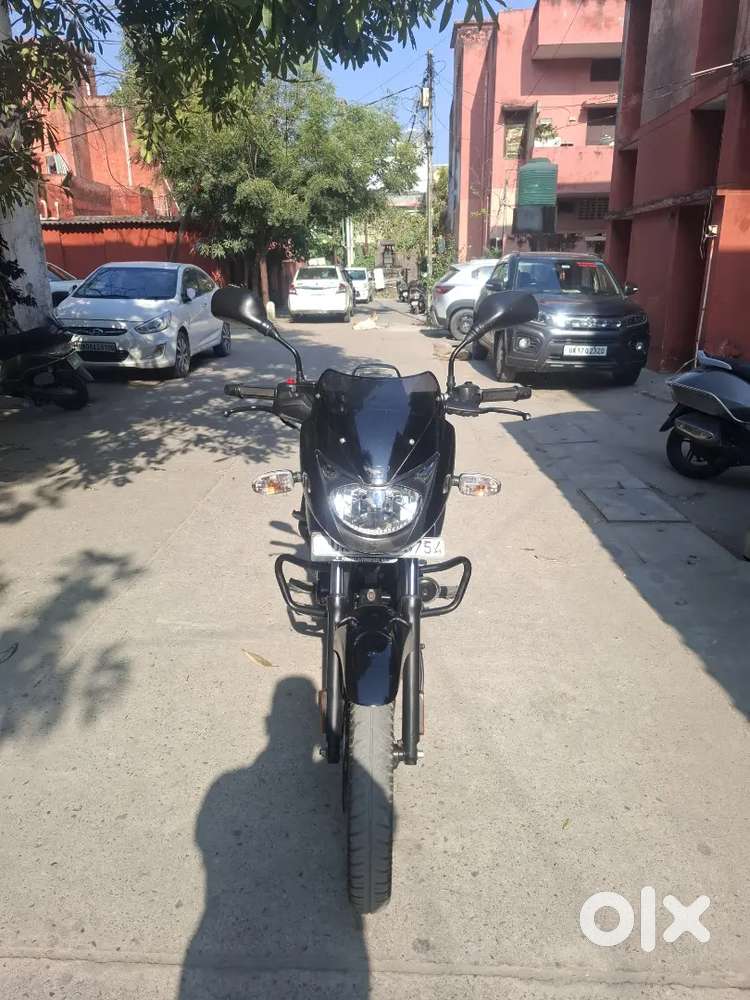 Bajaj Pulsar 125 2023 January Carbator Wali