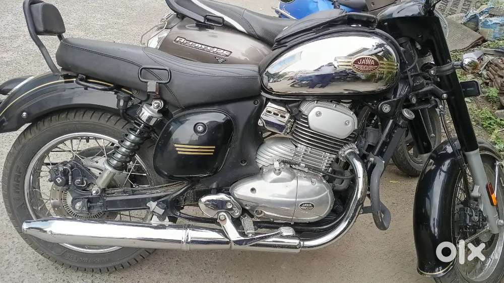 Urgent sale bike jawa 350 chrom