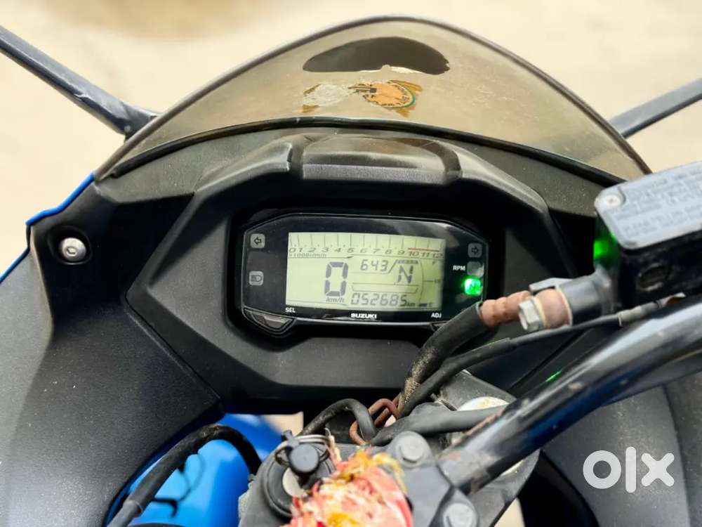 Suzuki Gixxer sf