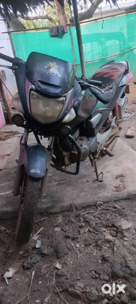 Clutch plate complaint anda good condition bike sea book papers