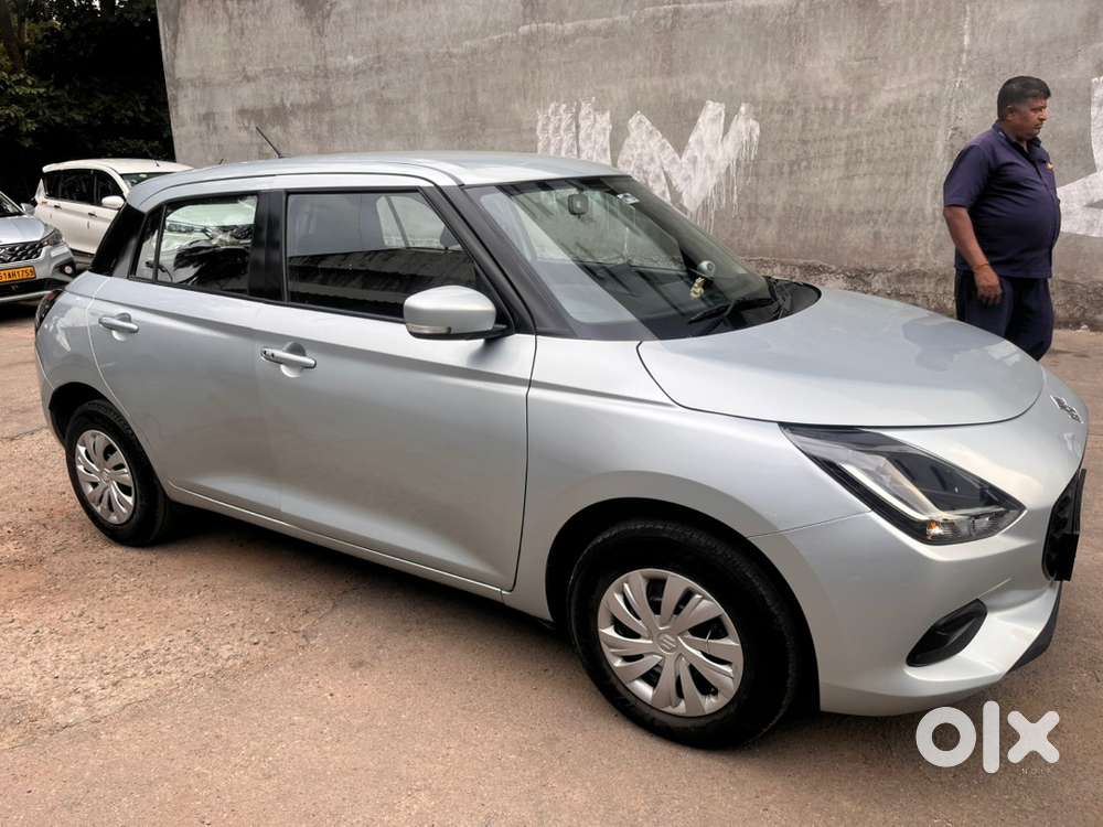 Maruti Suzuki Swift 2025 Petrol 11300 Km Driven
