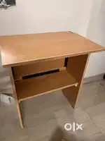 Computer table