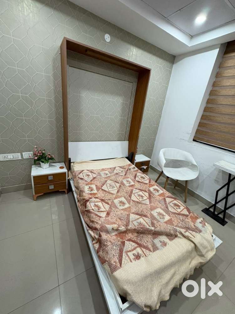 Fully Furnished SOHO Unit Available For Rent In CCC