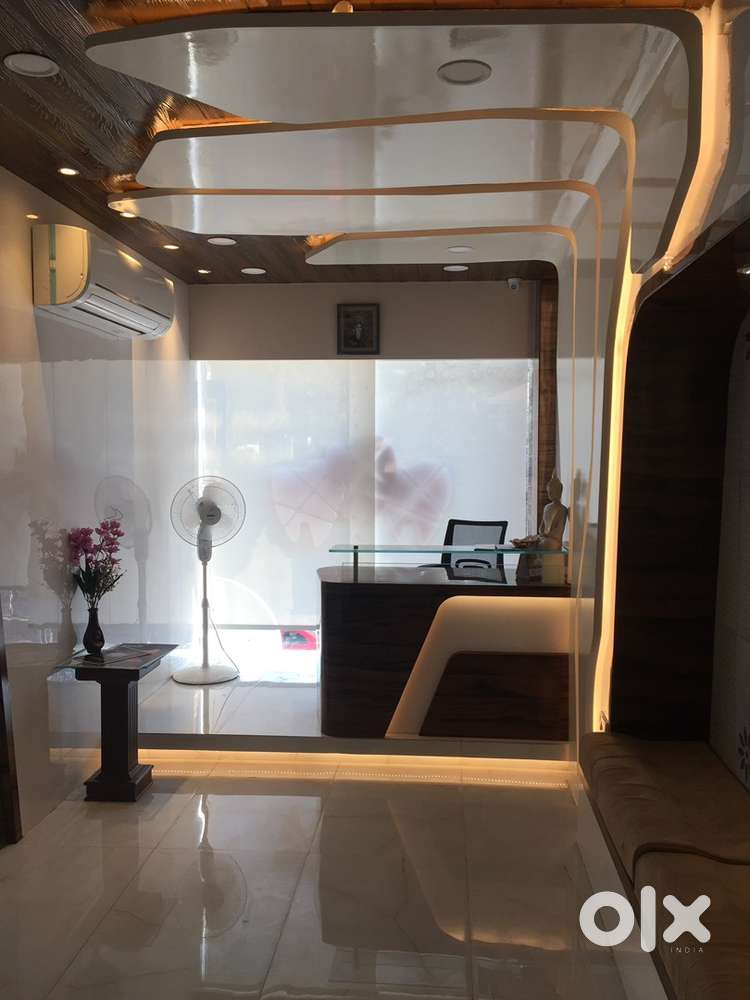 Receptionist/ dental assistant