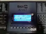 Piano sell