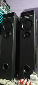 Home theater dual tower