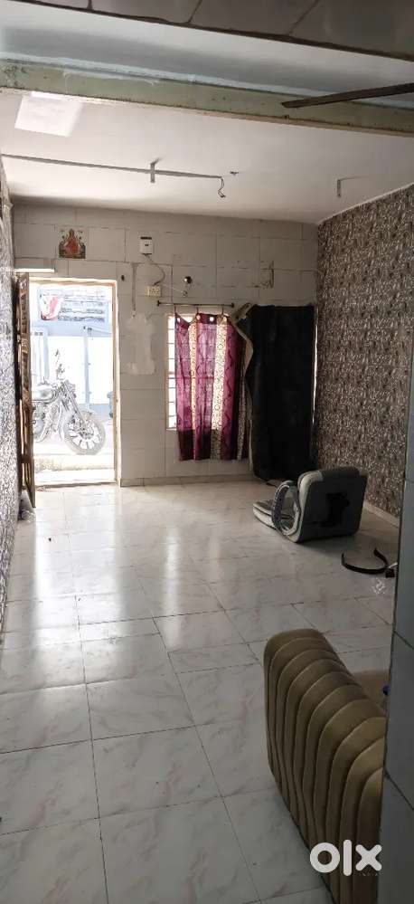 Bachelor allowed 2 bhk rent