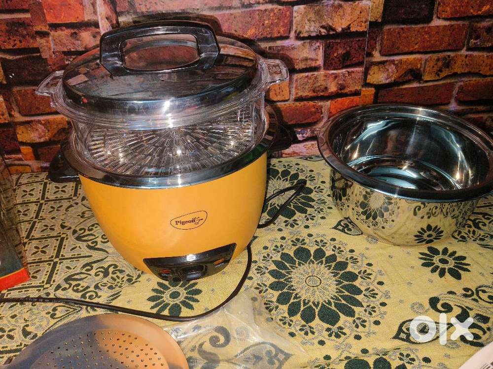 Electric Rice cooker with two STEEL pots - new and fixed rate