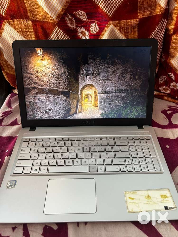 Asus 16inch laptop for sell