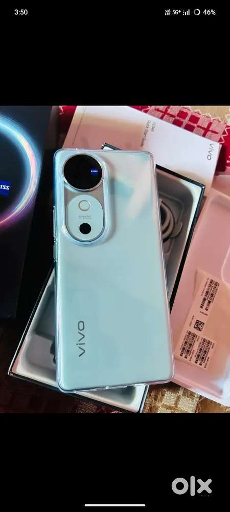 Vivo v40 New condition 1 month old