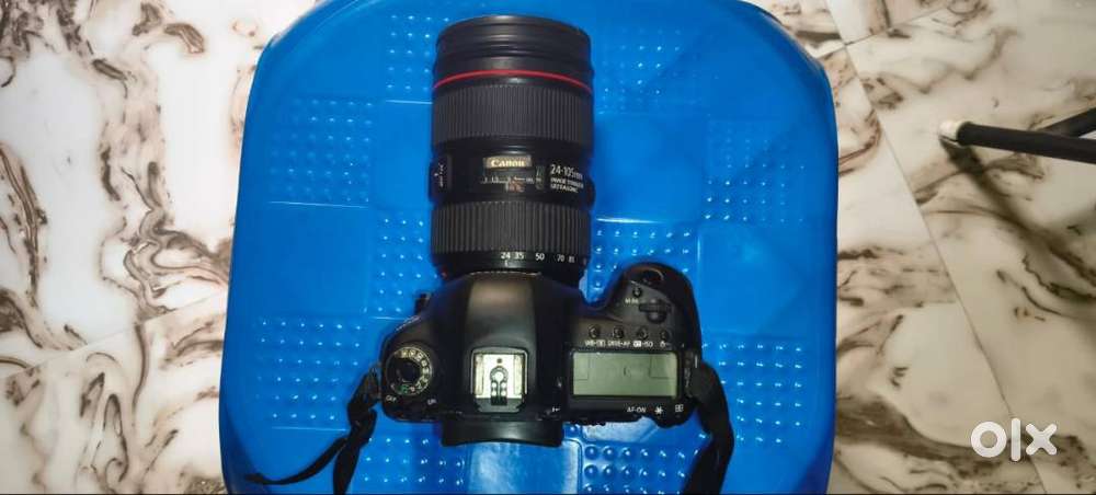 5d mark iv 24-105 lrns 50mm lens godox sk400 godox 860 flash