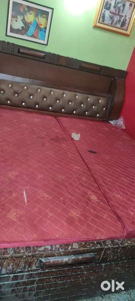 Premium double bed with huge storage -perfect for saving