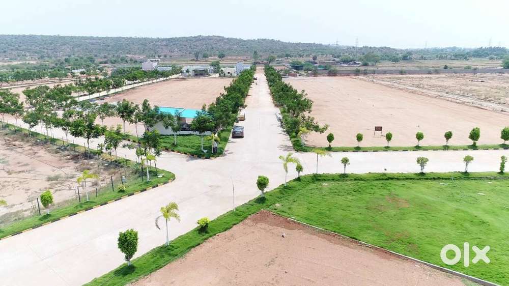 100 sq yards open plot for sale in gated community
