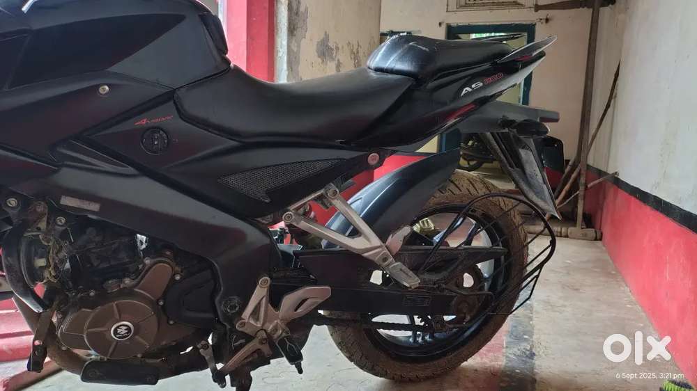 Good condition of bike Bajaj pulser as200
