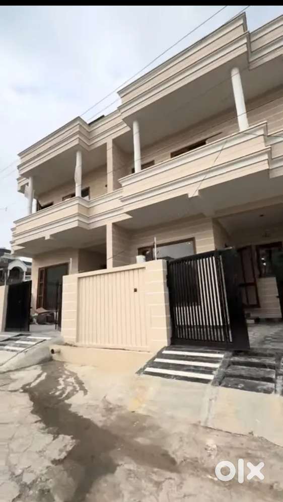 145 sq yard 4 bhk duplex villa Rajpur road Dehradun
