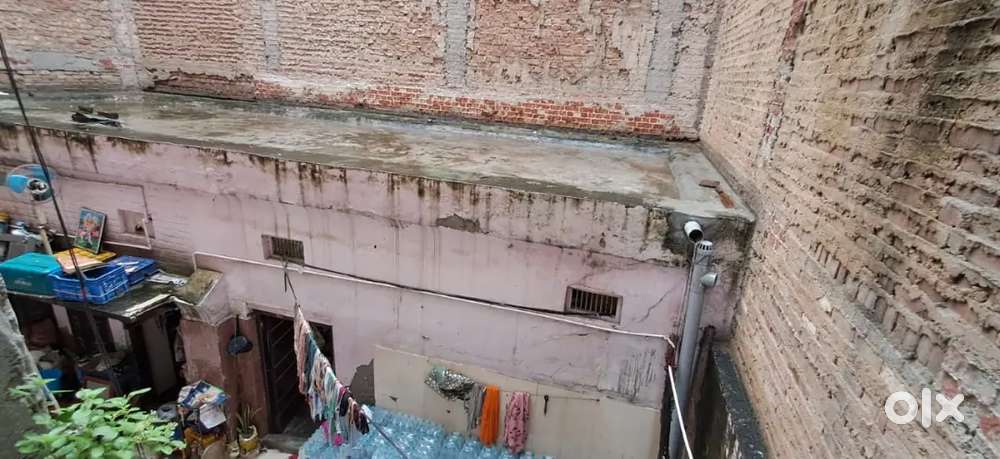 95 GAJ PLOT IN PITAMPURA