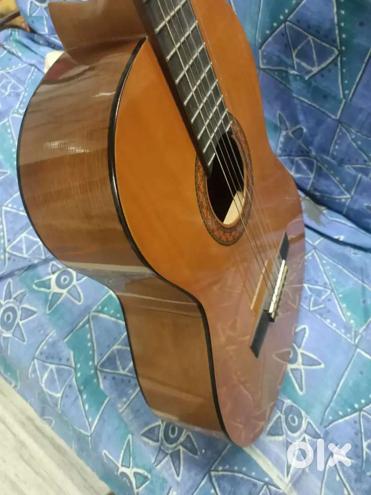 Guitar C40 02 yamaha classical guitar