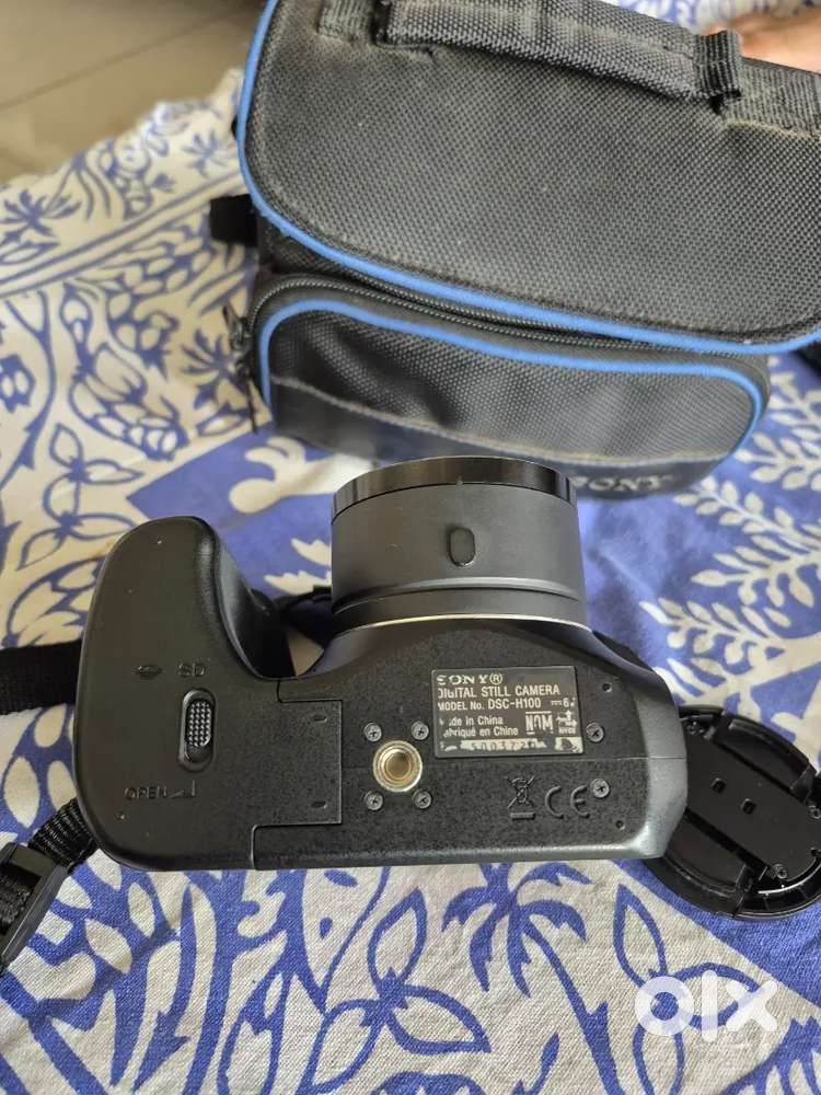 Sony make digital still camera