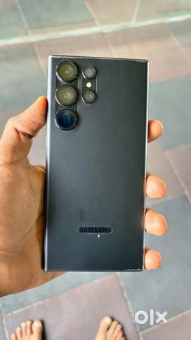 Samsung s23 ultra in good condition only display glass is broken