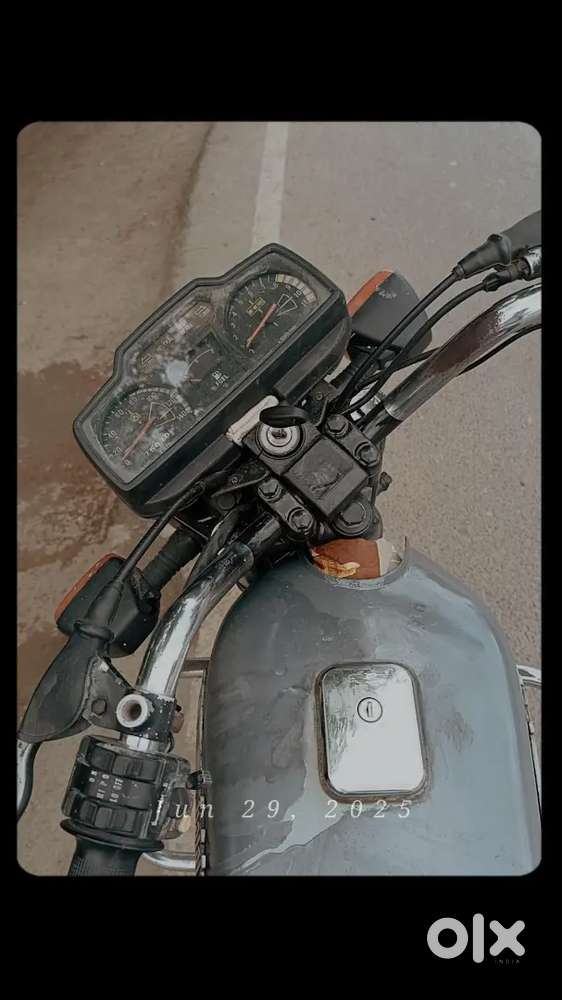 Average Condition, Kawasaki KB100. Chrome body.