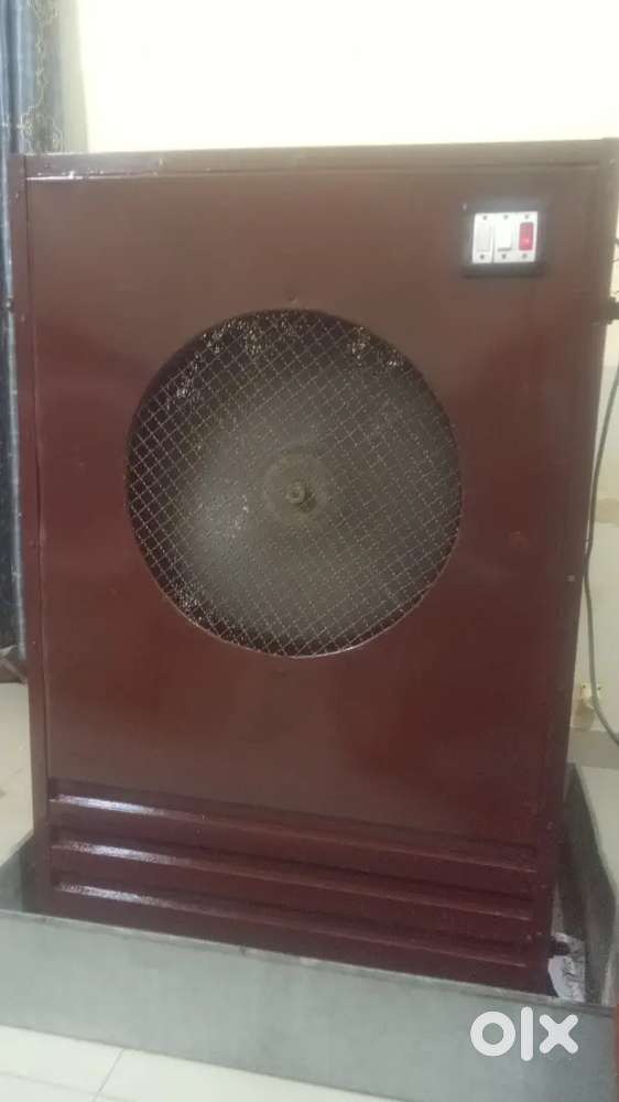 Cooler with a big fan and motor