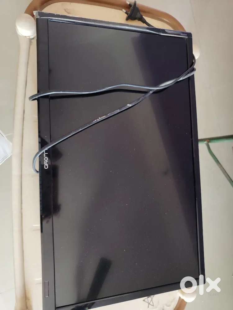 1 lloyd tv small for sale