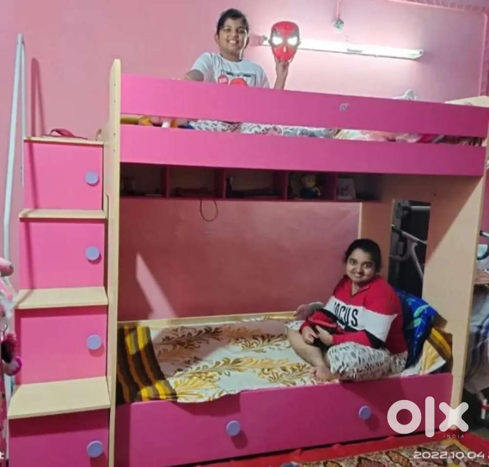CHILDREN BED WITH GOOD CONDITION