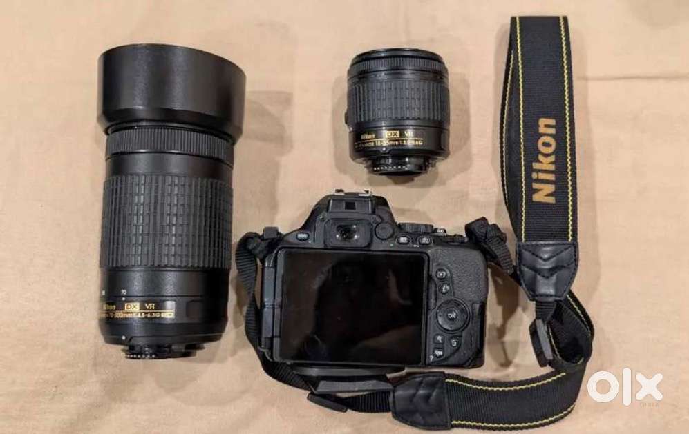 Nikon D5600 with 2 lens