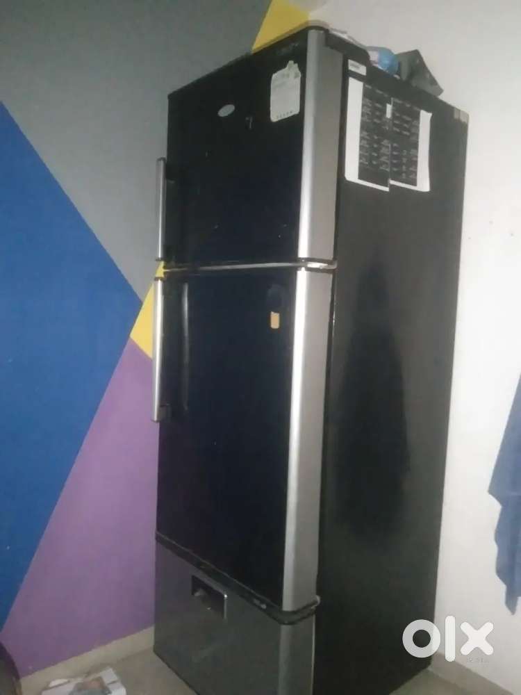 Whirlpool 3door fridge I'm working condition