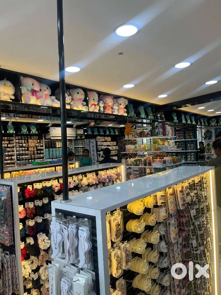 URGENT STAFF HIRING FOR FANCY STORE